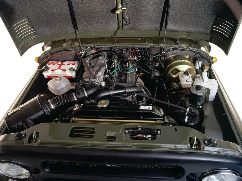 фото двигатель УАЗ-Хантер